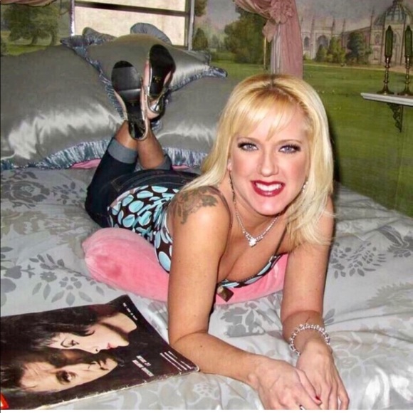 Meet Your Posher 🌈🌸😉🎀✨ - Picture 13 of 15